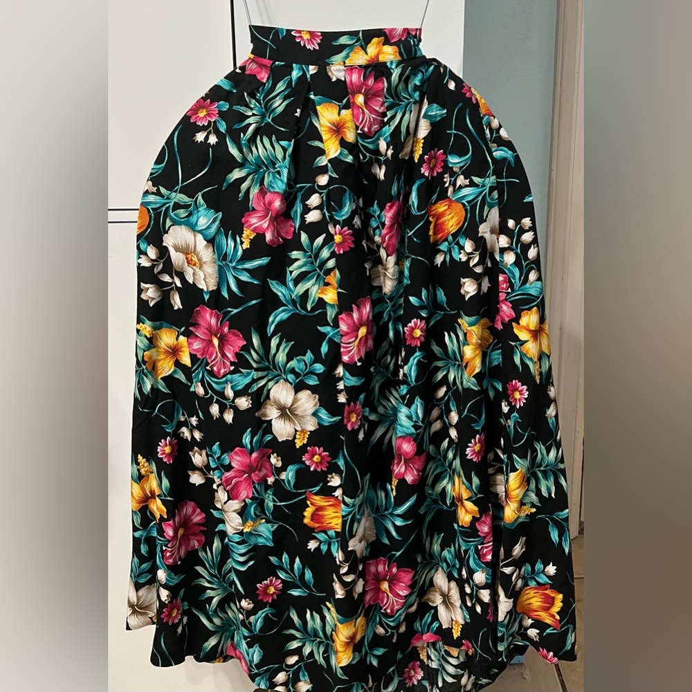 Cristin Stevens Floral Skirt